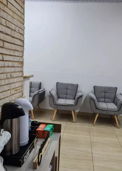 Clínica odontológica especializada em implantes dentários